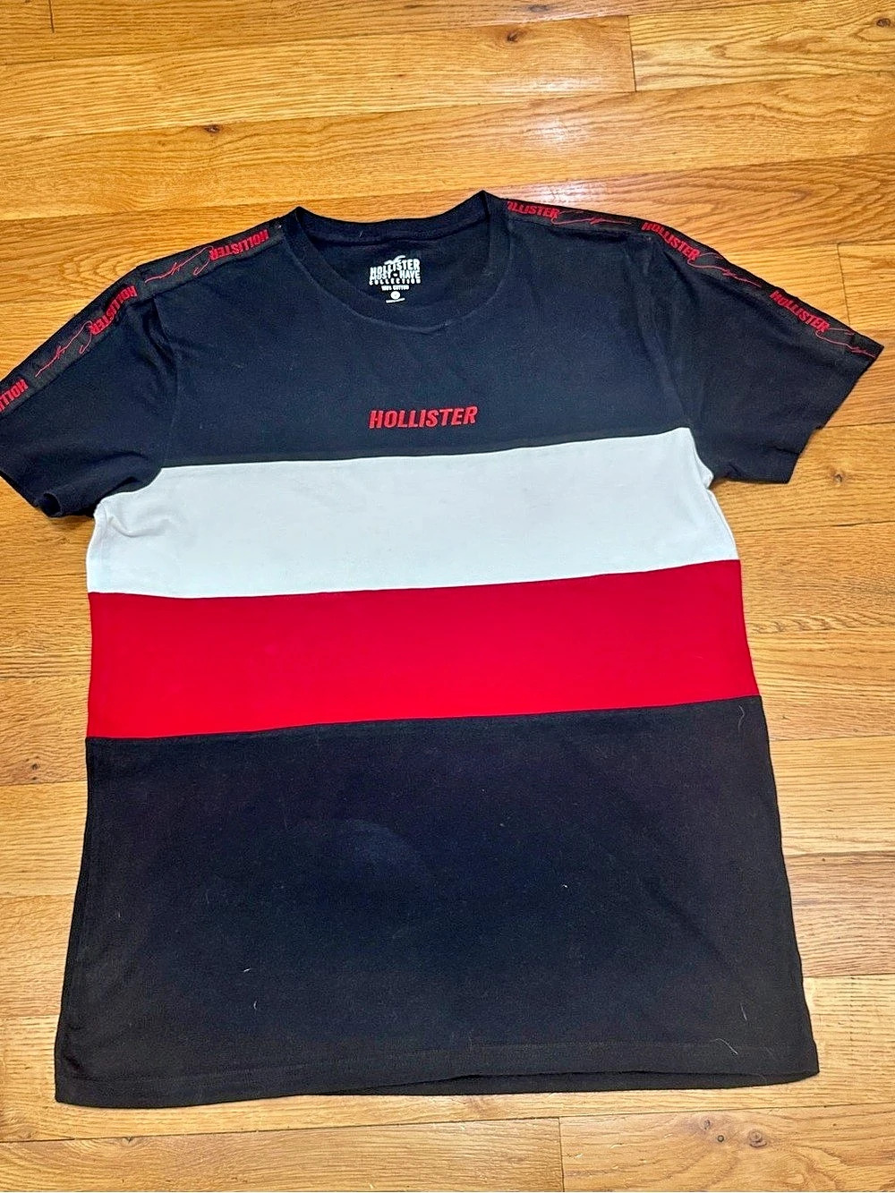 Hollister Color Block Short Sleeve Tee Size Medium